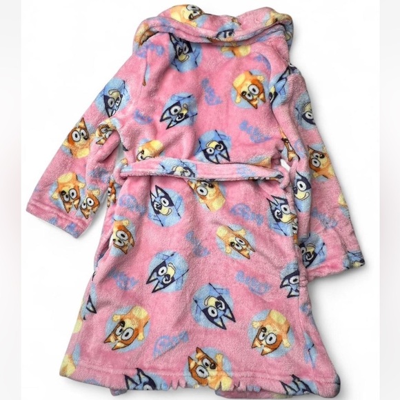 Bluey Pink Kids Robe - Picture 2 of 5